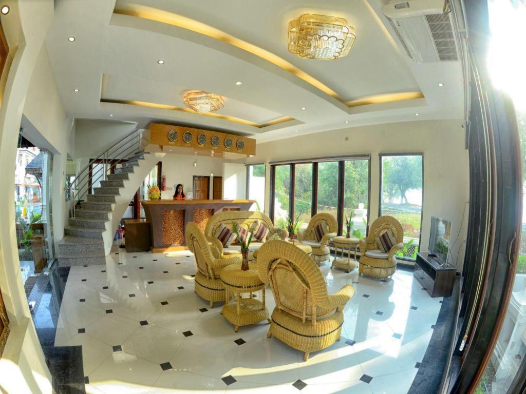 Shwe Taung Tan Hotel - Lake View Monywa Dış mekan fotoğraf