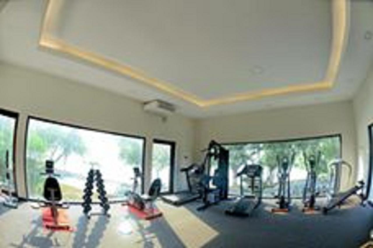 Shwe Taung Tan Hotel - Lake View Monywa Dış mekan fotoğraf